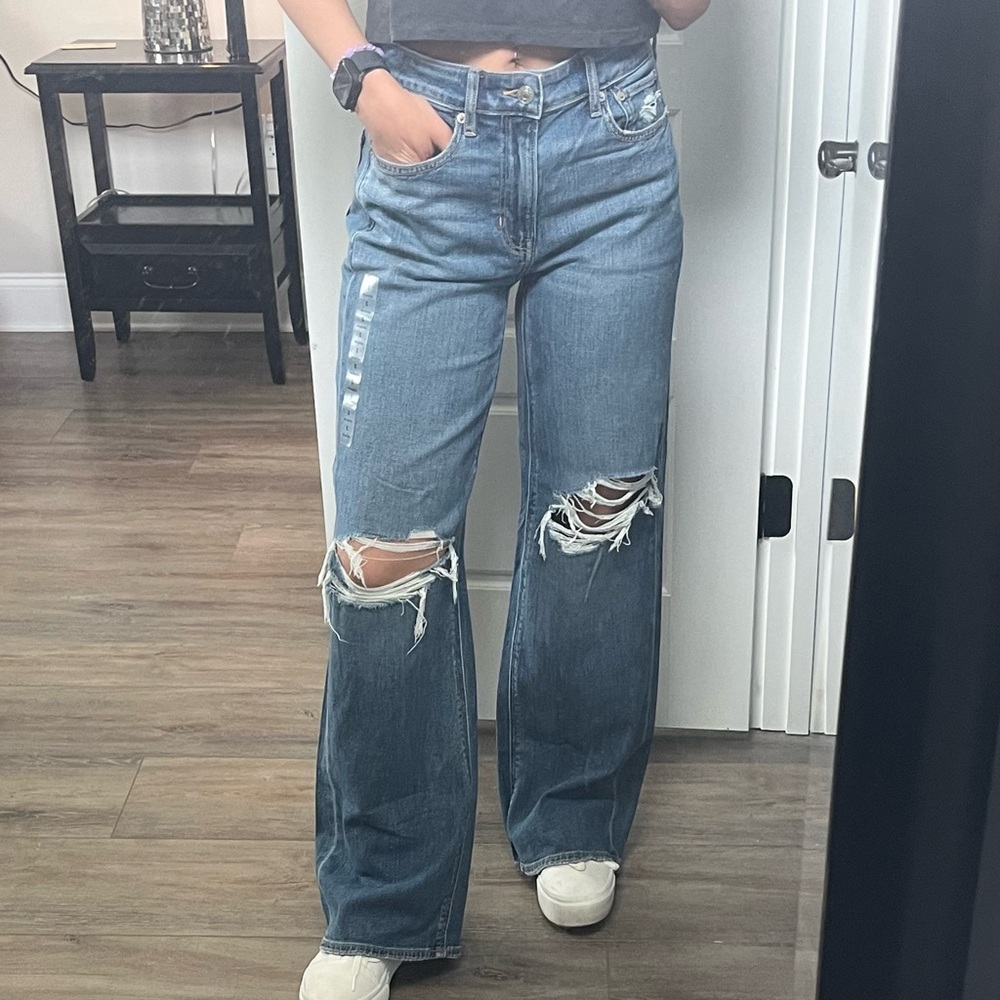 American Eagle Super High Rise Baggy Wide Leg Jeans